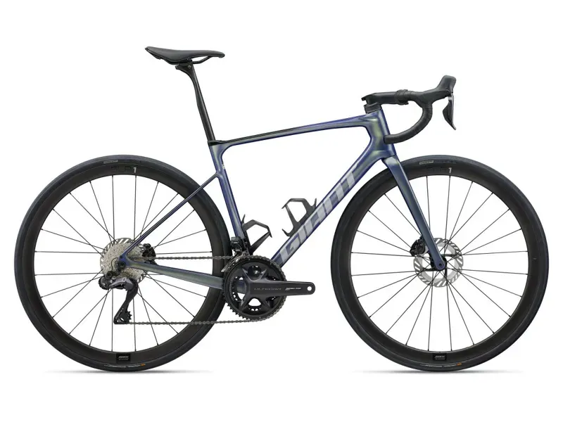 2025 Giant Defy Advanced Pro 0 Endurance Road Bike