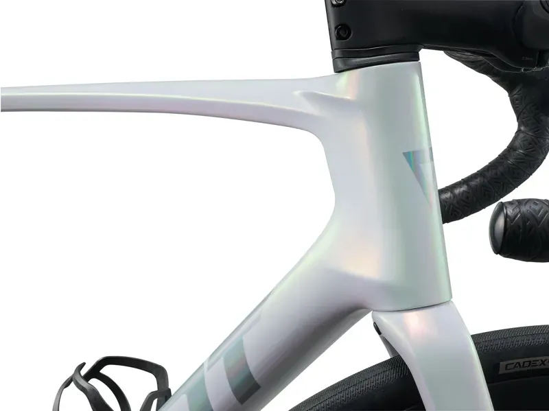 Giant Defy Advanced SL 0 Endurance Road Bike-1