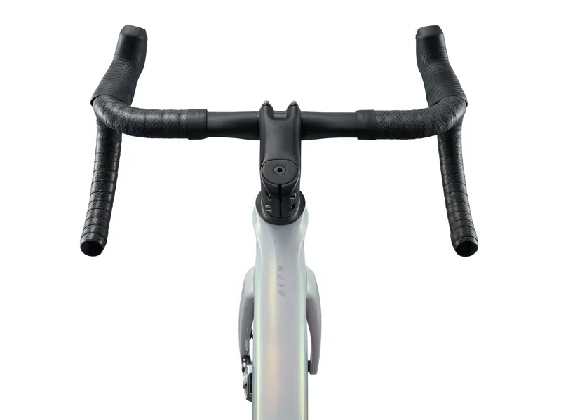 Giant Defy Advanced SL 0 Endurance Road Bike-2