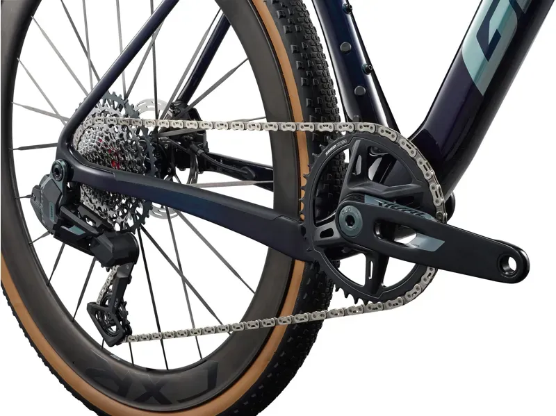 Giant Revolt Advanced SL 2 Gravel Race Bike-5