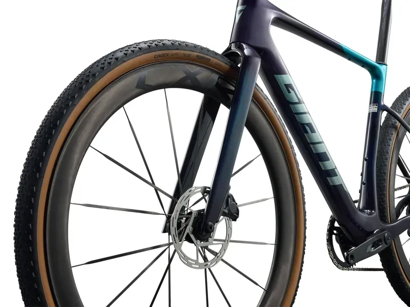 Giant Revolt Advanced SL 2 Gravel Race Bike-3