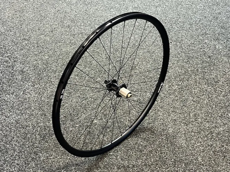 Road Disc Wheels Bitex CL Hubs built into AForce AL25 Rims-3