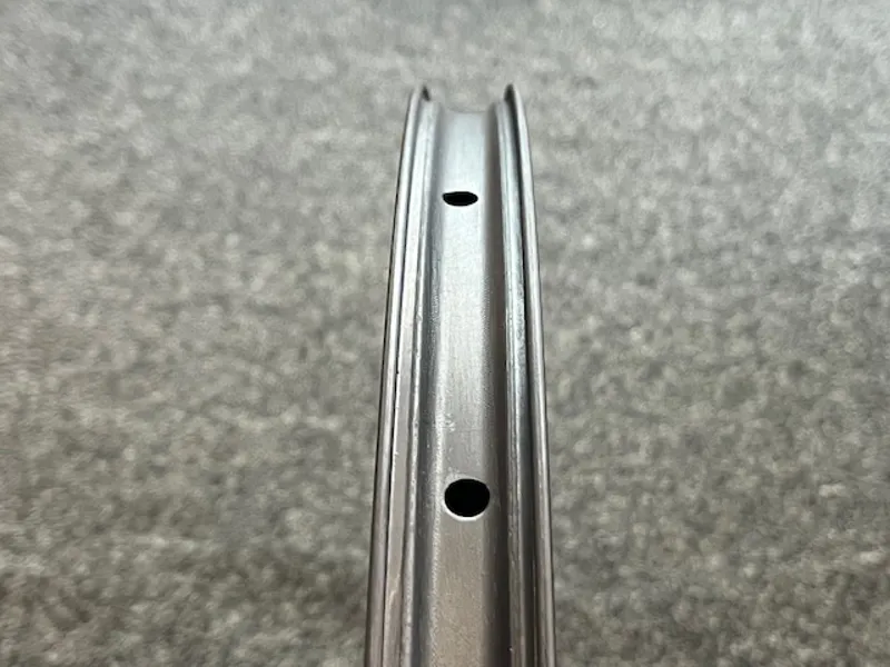 Moonglu Wheelworks Handbuilt Super Light Carbon Road Wheels-4