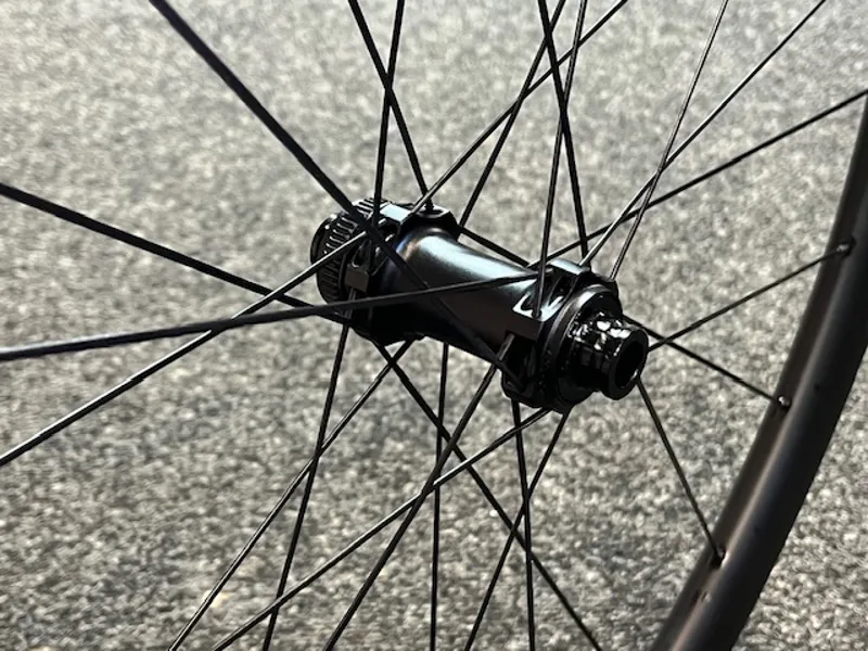 Carbon Road Disc Wheels Star Ratchet CL Hubs and AR36 Rims-3