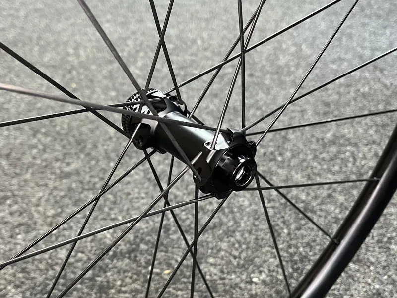 Moonglu Wheelworks Handbuilt Road Disc Wheels-2